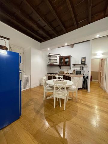 Boutique Apartment Pantheon Рим Экстерьер фото
